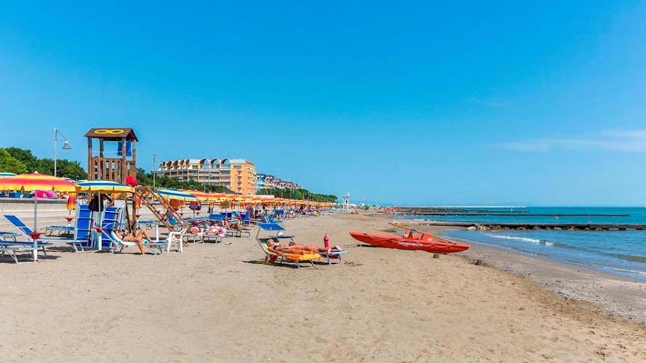 Апартаменти Relax By The Garden - Flat For Up To 6 Guests Порто-Санта-Маргерита-ді-Каорле Екстер'єр фото
