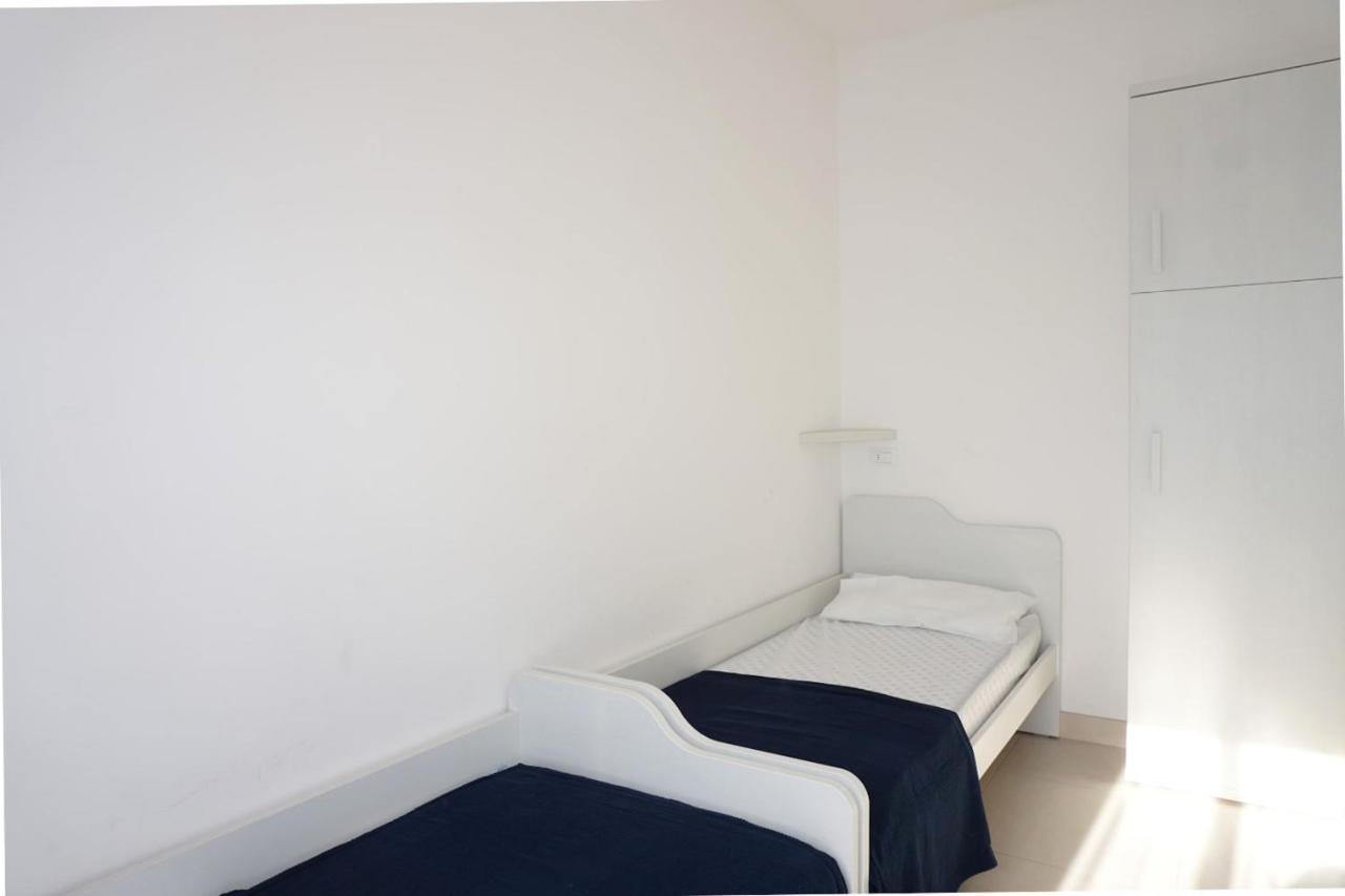 Апартаменти Relax By The Garden - Flat For Up To 6 Guests Порто-Санта-Маргерита-ді-Каорле Екстер'єр фото