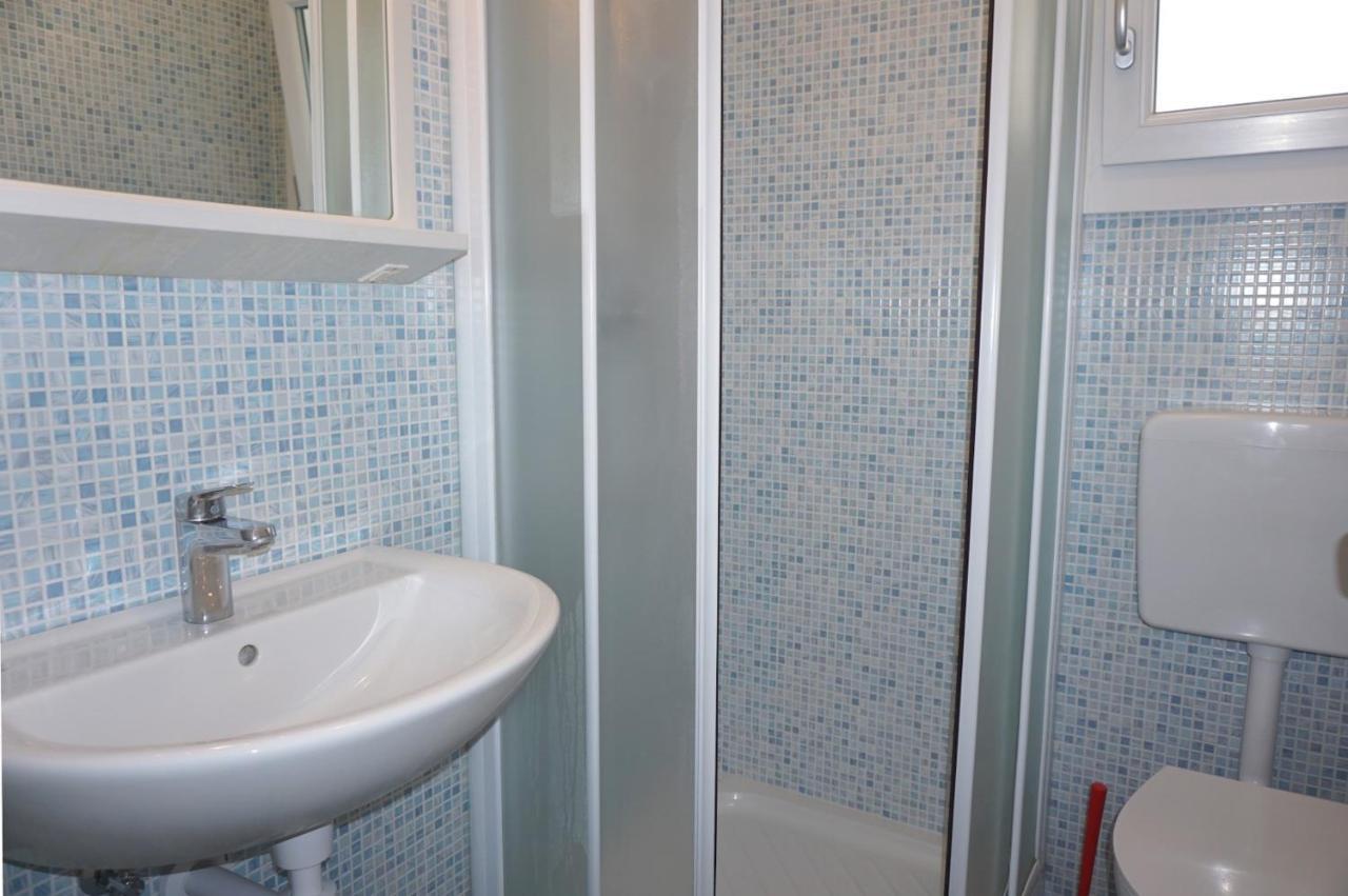 Апартаменти Relax By The Garden - Flat For Up To 6 Guests Порто-Санта-Маргерита-ді-Каорле Екстер'єр фото