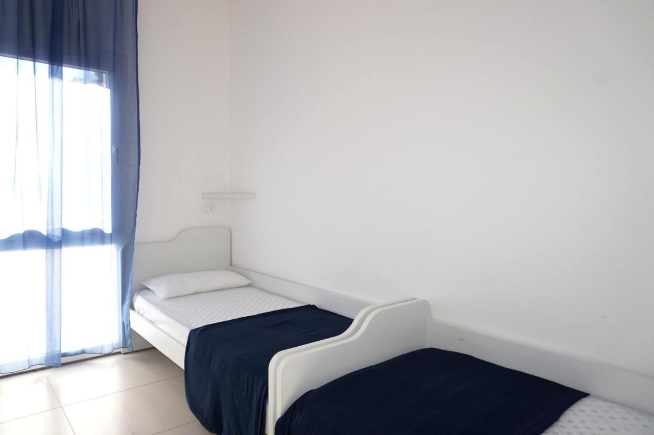 Апартаменти Relax By The Garden - Flat For Up To 6 Guests Порто-Санта-Маргерита-ді-Каорле Екстер'єр фото